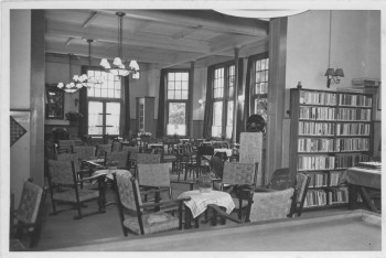 De_Conversatiezaal_in_het_Christelijk_Militair_Tehuis_F34109